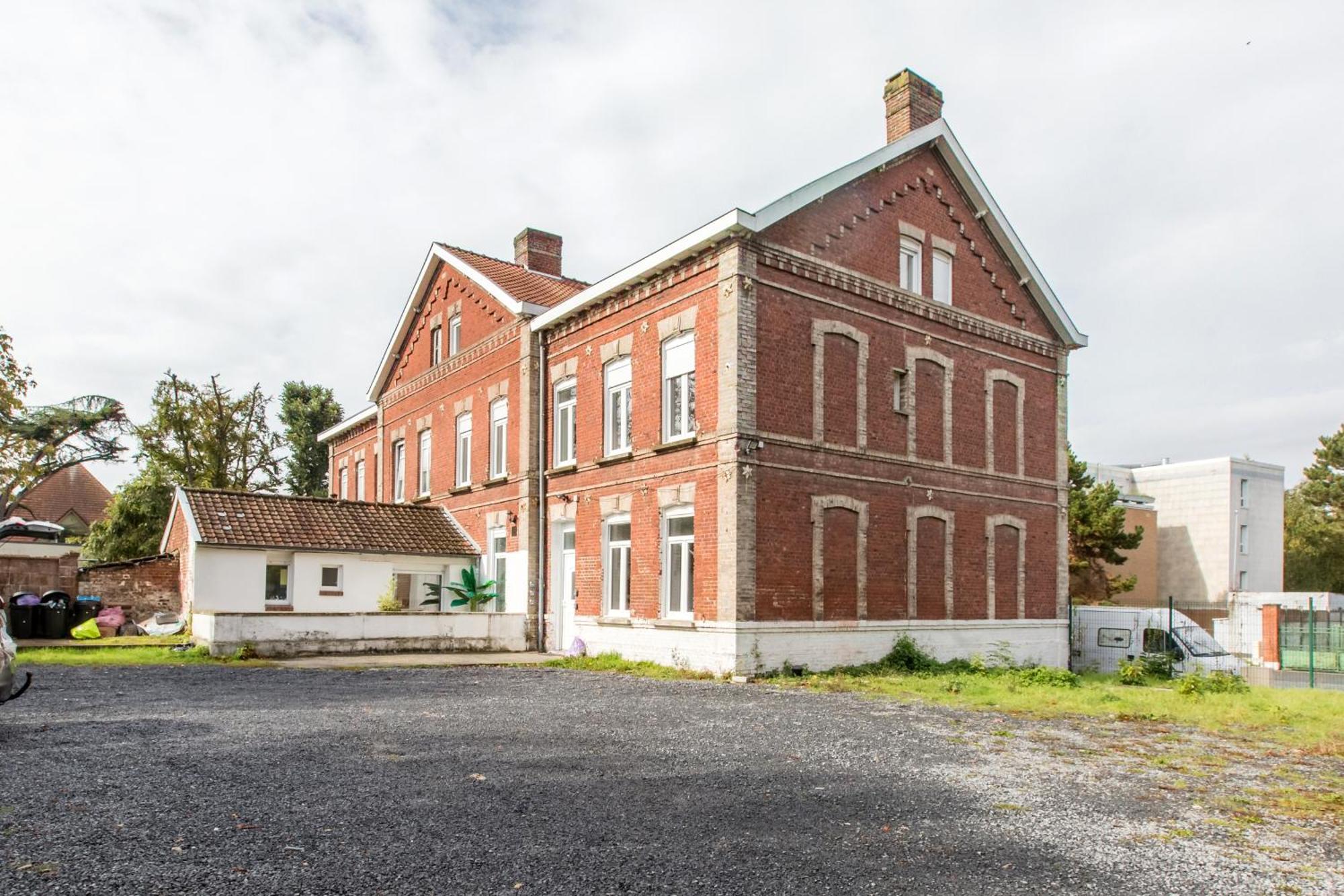 Le Larsen Leilighet Liévin Eksteriør bilde